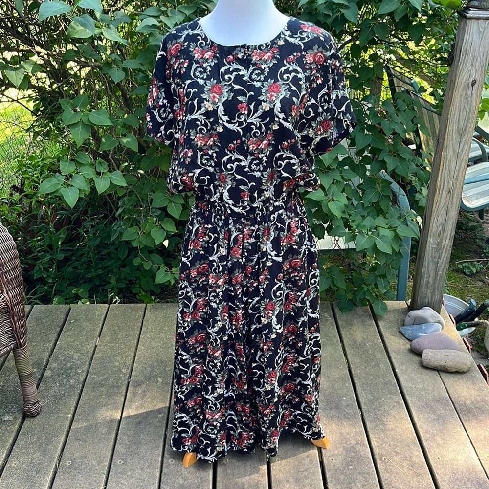 Pellini Petites by Von Bramlett Vintage Rayon Dress Cap Sleeve Floral
